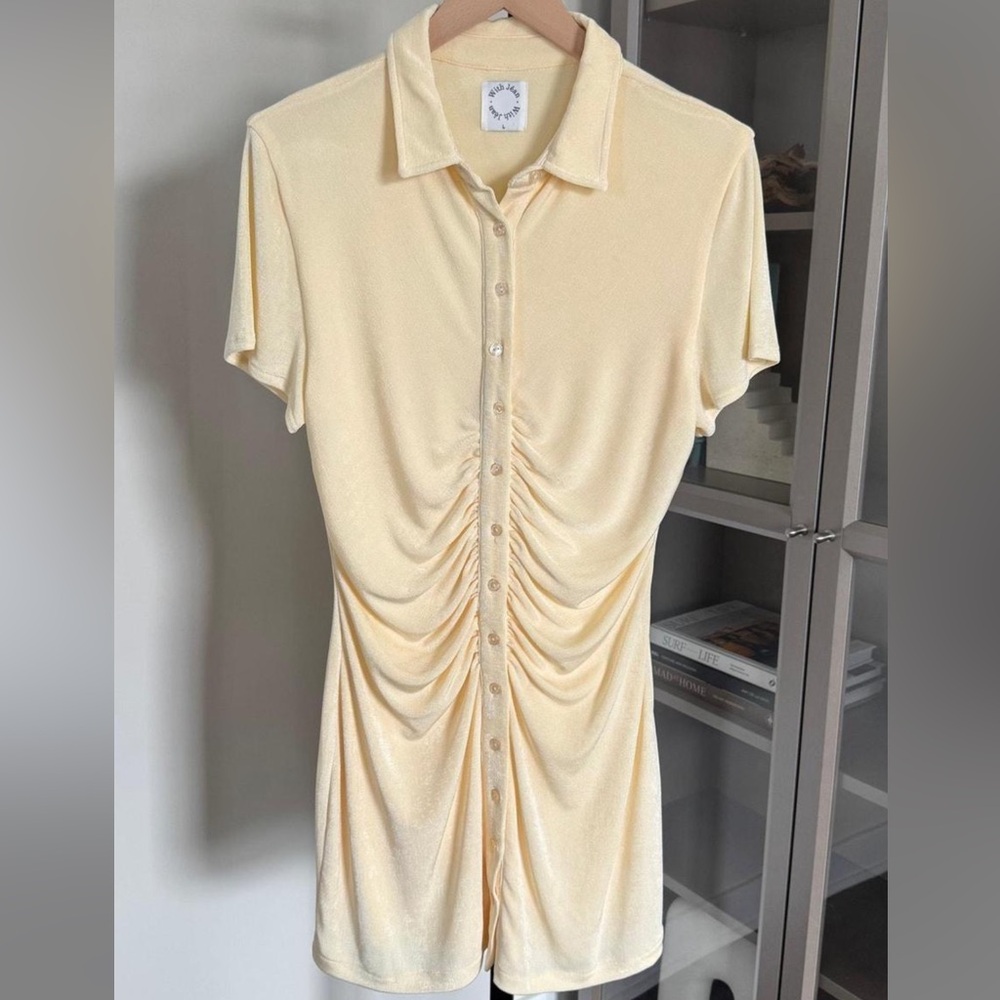 Elegant Cream Button-Up Women's Top